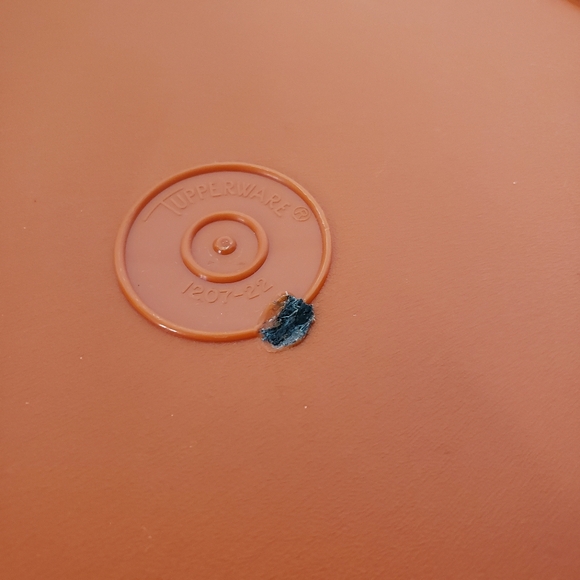 Vintage Tupperware Seal N Serve Travel Plate & Bowl Yellow Orange set of 2 - Picture 3 of 8